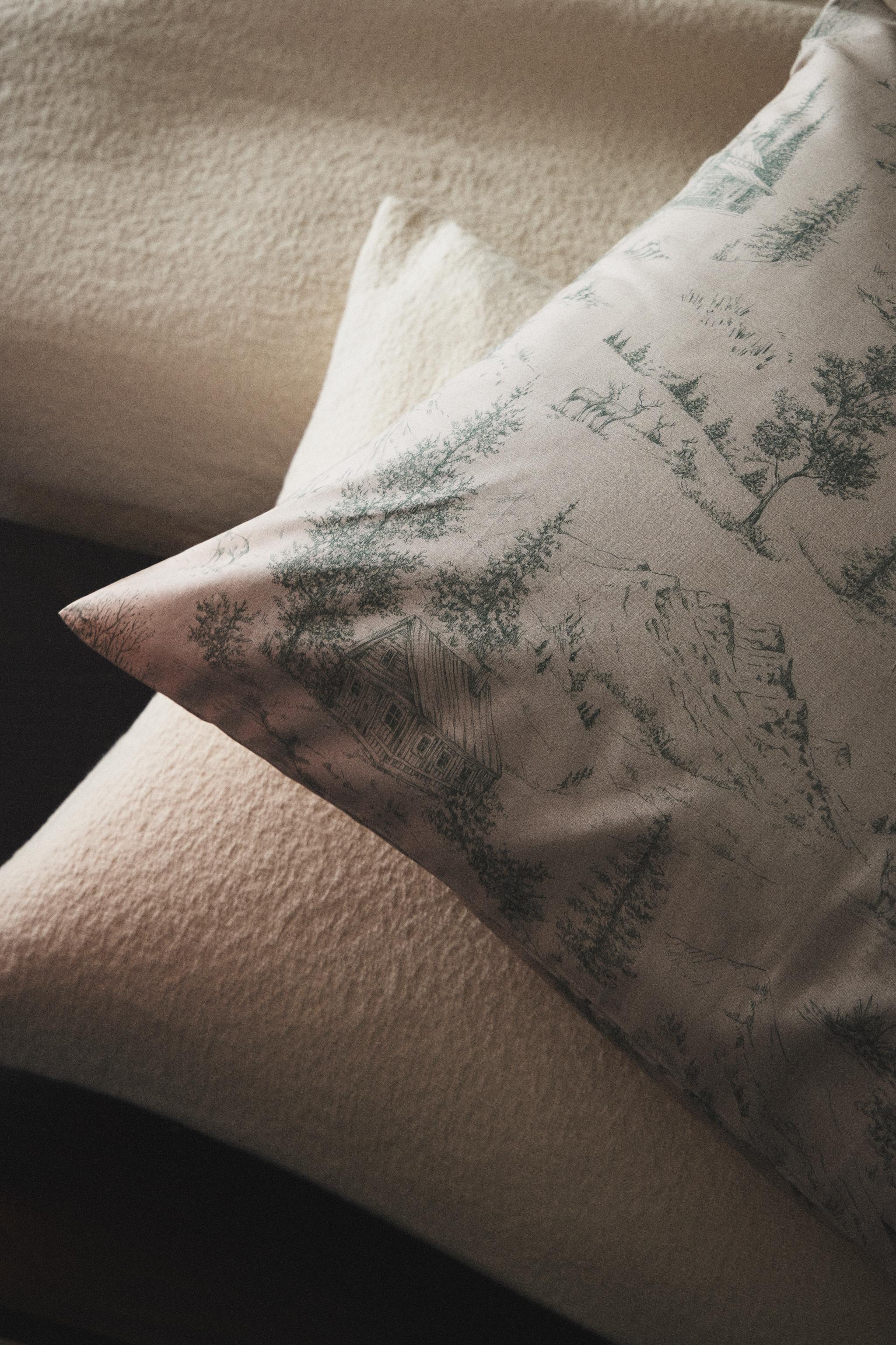TOILE DE JOUY CHRISTMAS PERCALE PILLOWCASE